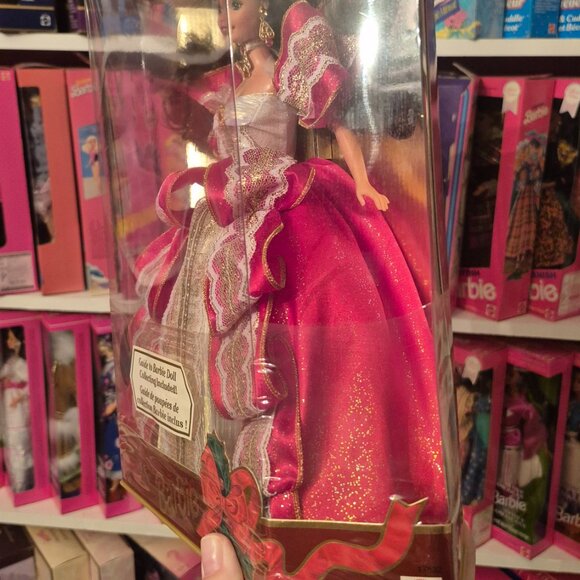 10th Anniversary 1997 Holiday Barbie w/Green Eye 1st Edition - Picture 7 of 9